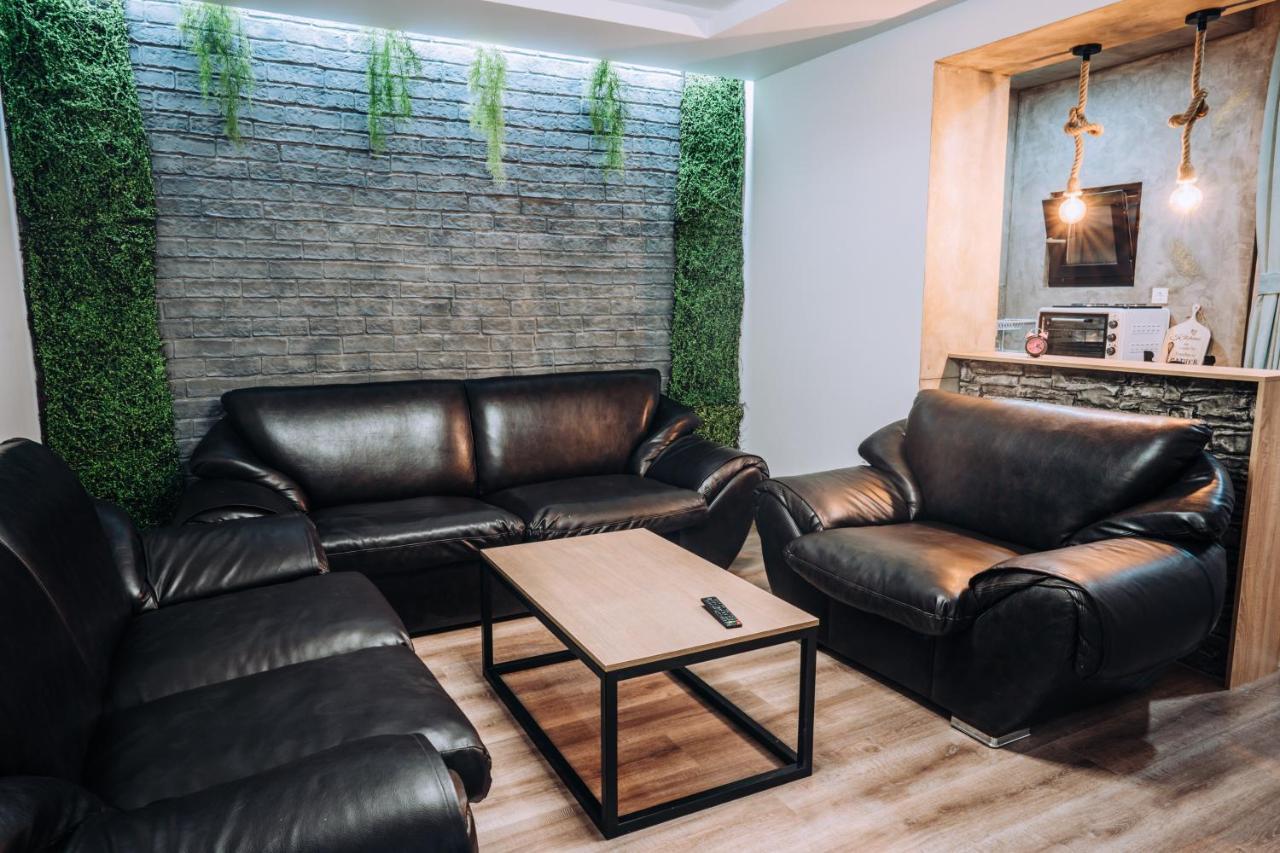 Finesi Apartments Ohrid Bagian luar foto