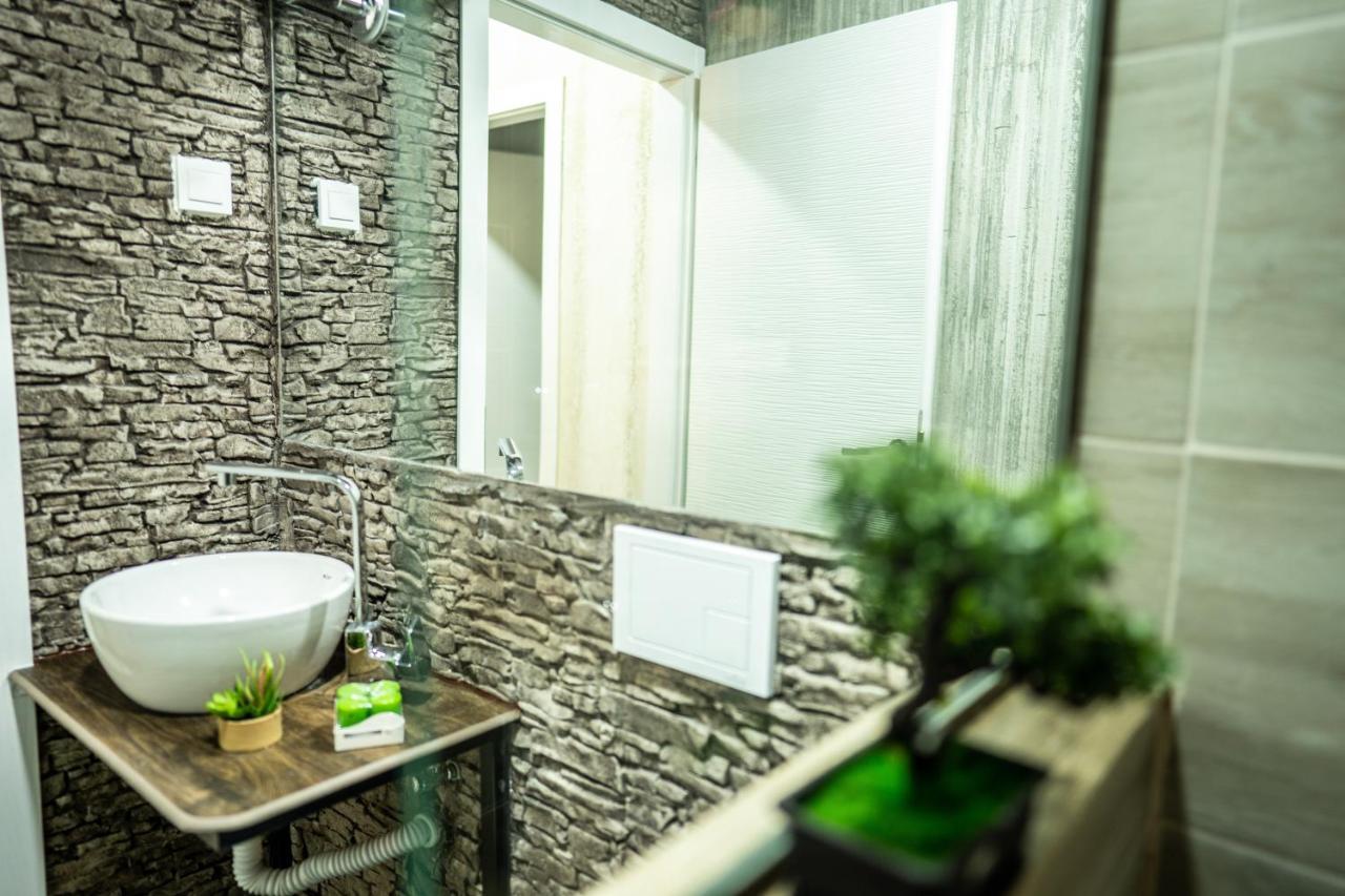 Finesi Apartments Ohrid Bagian luar foto